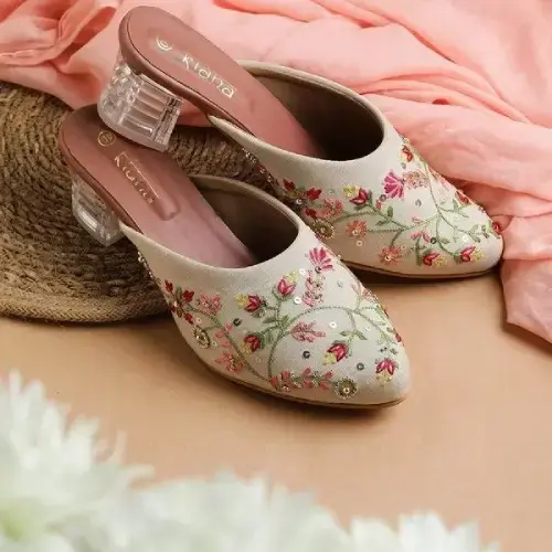 Step in Style: Your Guide to Women’s Footwear