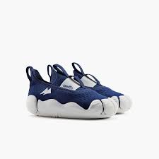 ARETTO Expanding Navy Blue Kids Shoes for Growing Feet – Boys & Girls Footwear, Baby Girl Shoes, Sneakers for Boys, Baby Shoes & Comfortable Shoes for Kids | Age 1–9 Years