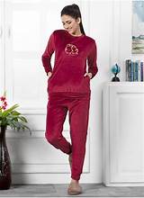 TRYLO Riza Women's Supersoft Velvet Fabric Full Sleeves Printed Night Suit Set for Winter Wear