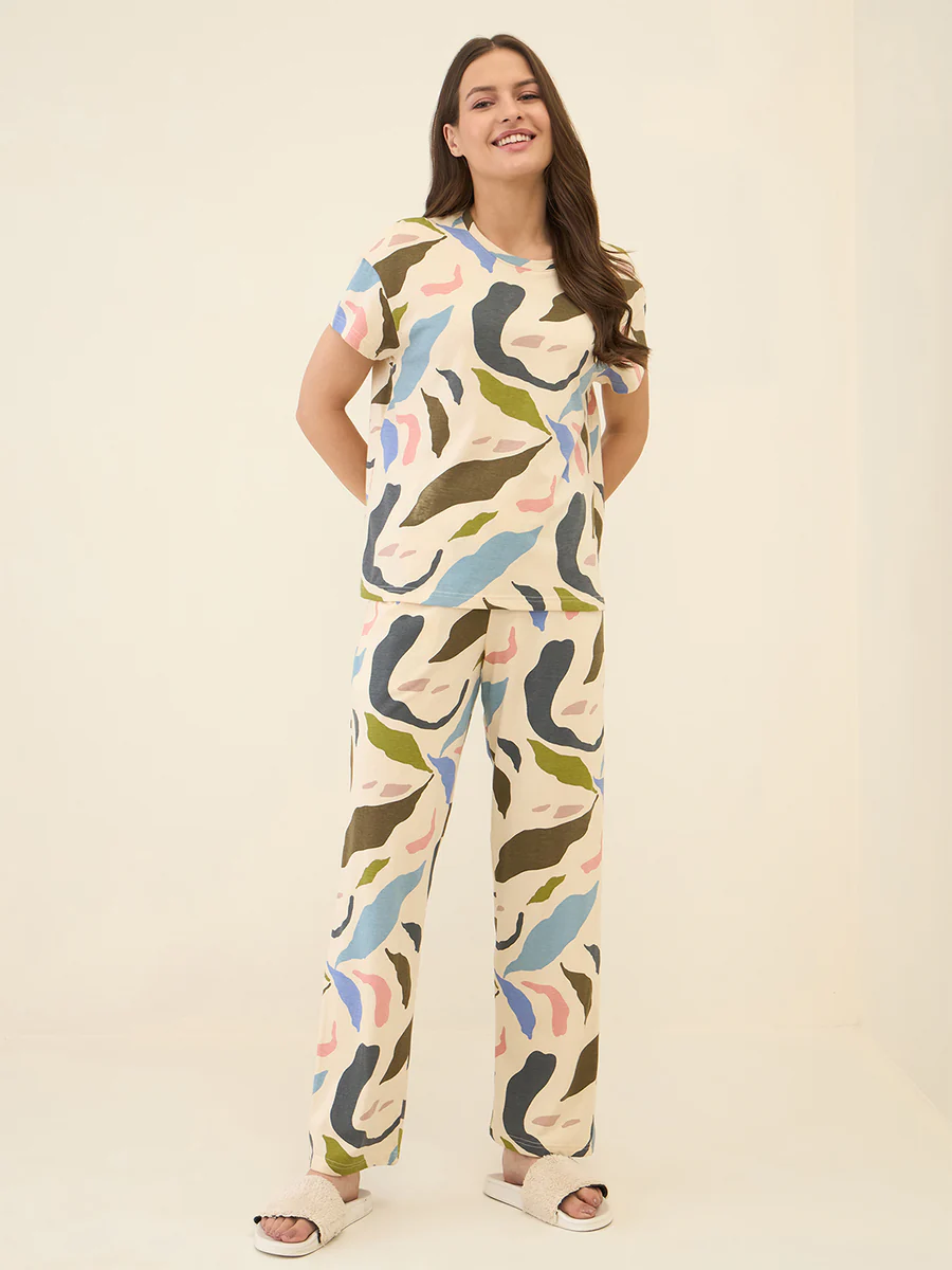 Sweet Dreams Women Pyjama Set