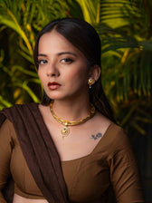 Yamini gold necklace set (Green) - Image 2