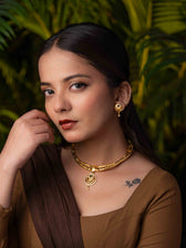 Yamini gold necklace set (Green) - Image 4