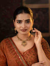 Mehervati Necklace Set