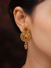 Winara Necklace Set