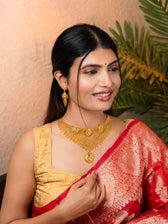 Yuvanshi gold necklace set - Image 3