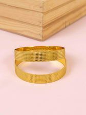 Zenvia Bangle. (Set of 2)