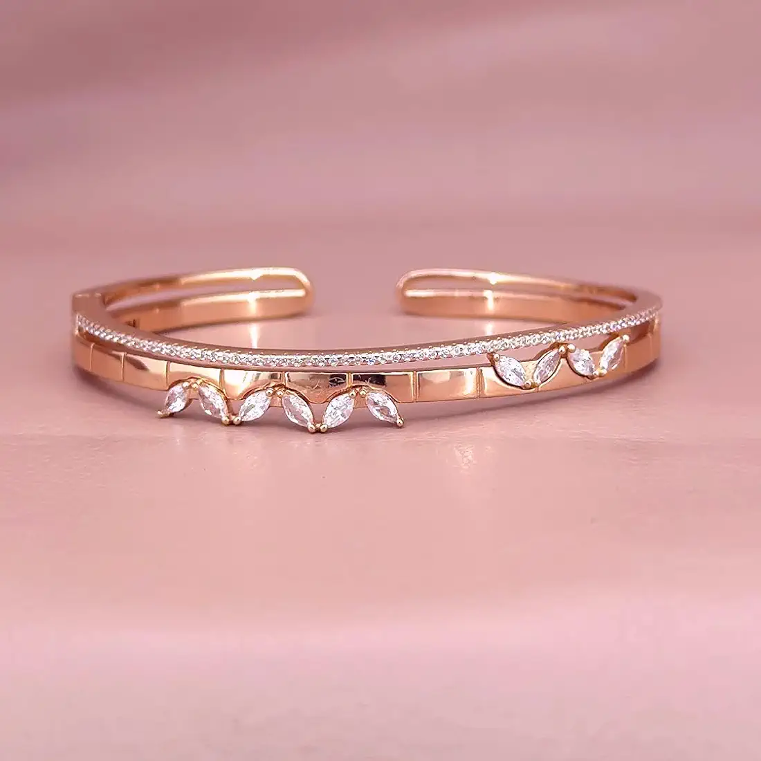 leaf style Cuff Bracelet, Adjustable