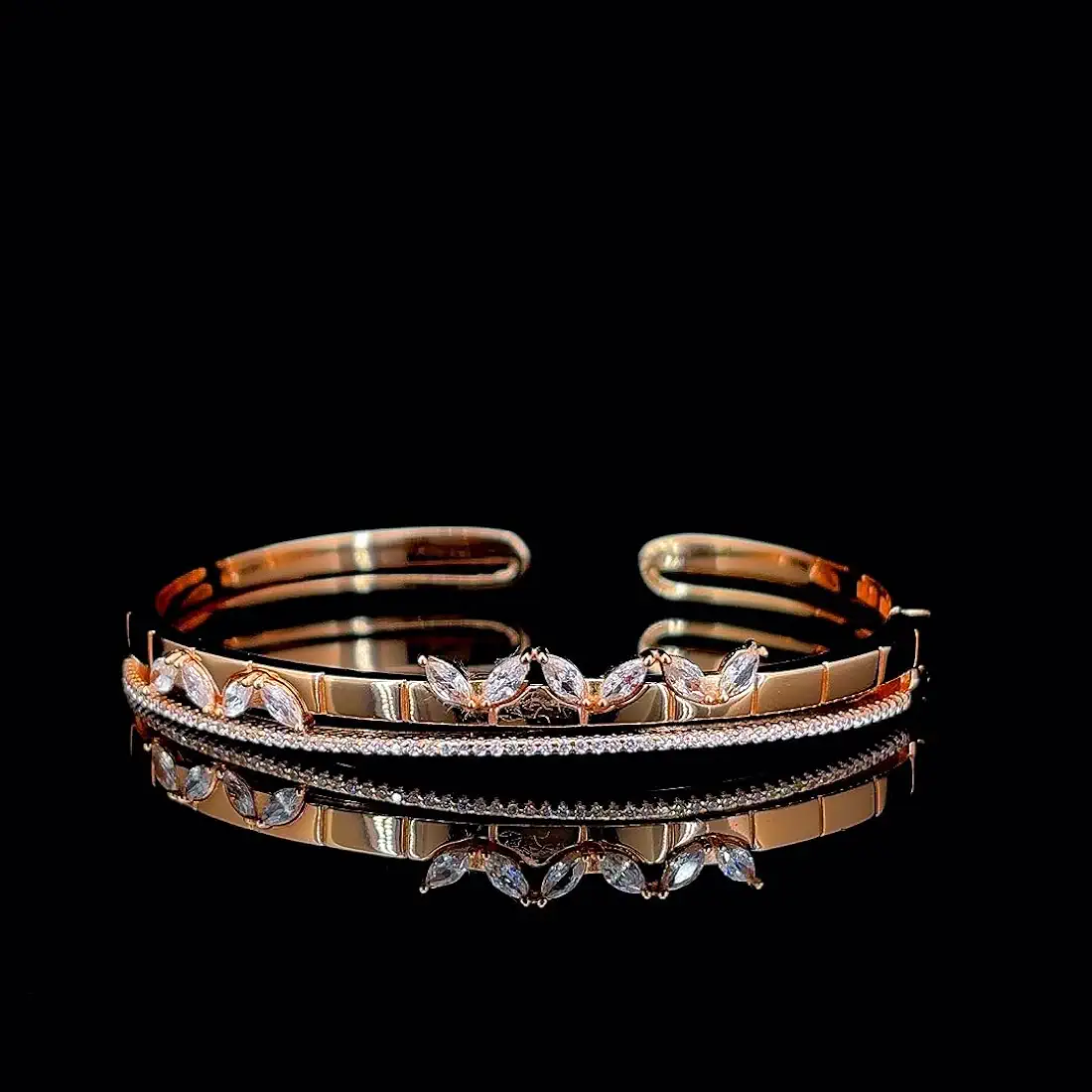 leaf style Cuff Bracelet, Adjustable - Image 2